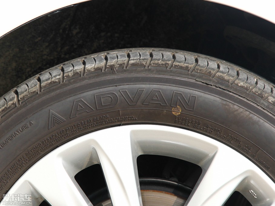 2014׿_˹CT 200h IȰ ɫ