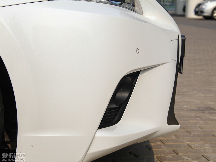 2014׿_˹CT 200h I(lng)Ȱ ɫ