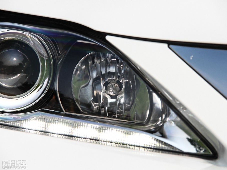 2014׿_˹CT 200h I(lng)Ȱ ɫ