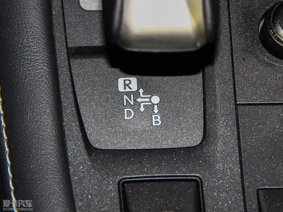 2014���׿��_˹CT 200h �I�Ȱ� ��ɫ