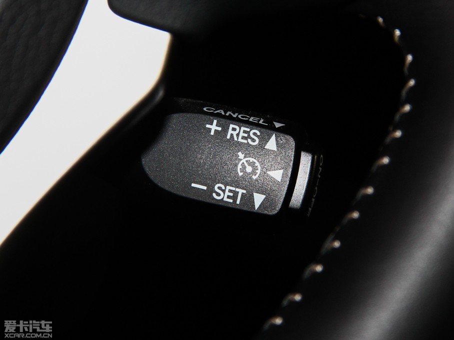 2014���׿��_˹CT 200h �I(l��ng)�Ȱ� ��ɫ