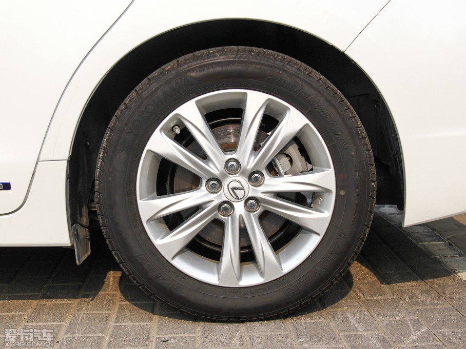 2014׿_˹CT 200h IȰ ɫ