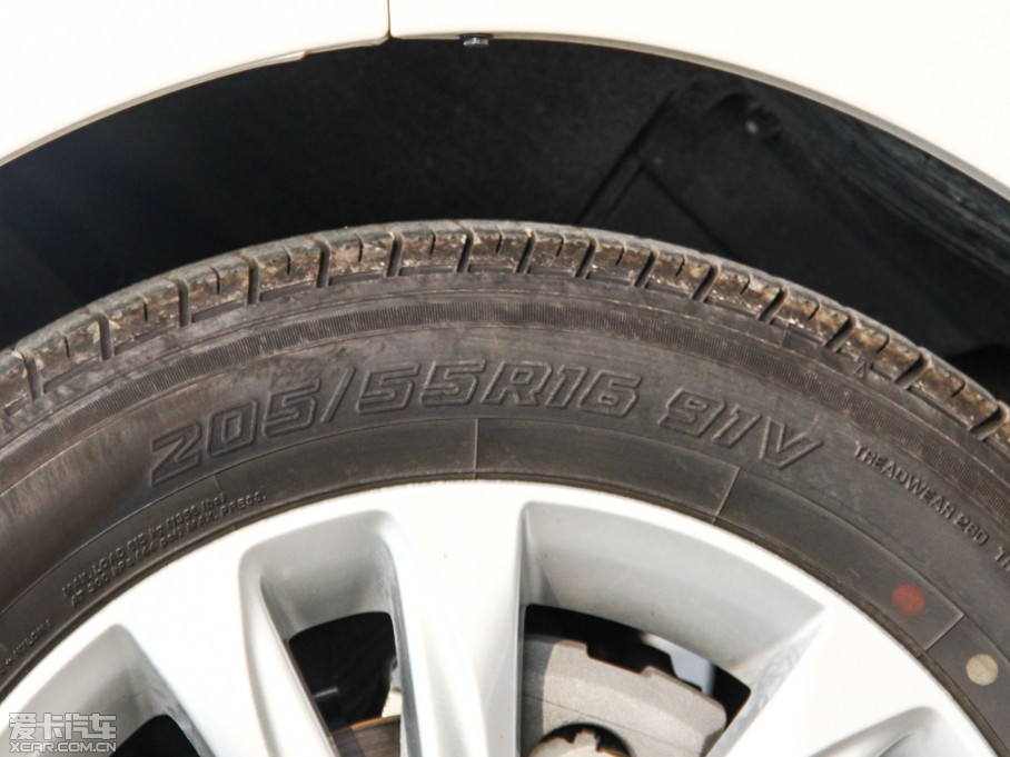 2014׿_˹CT 200h I(lng)Ȱ ɫ