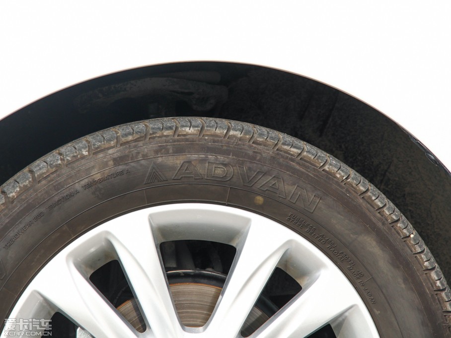 2014���׿��_˹CT 200h �I�Ȱ� ��ɫ