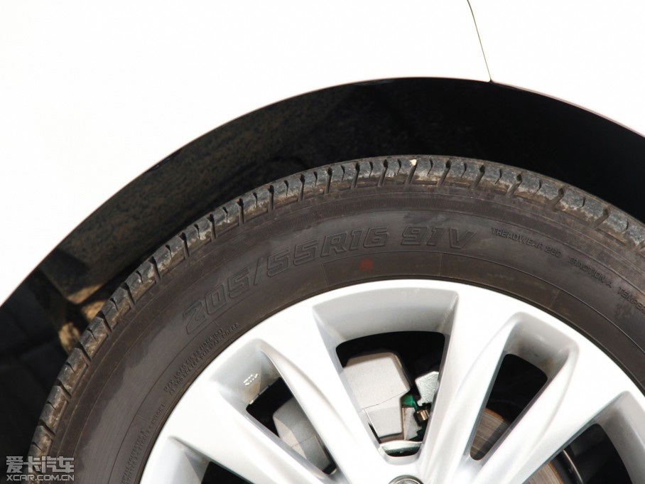 2014׿_˹CT 200h I(lng)Ȱ ɫ