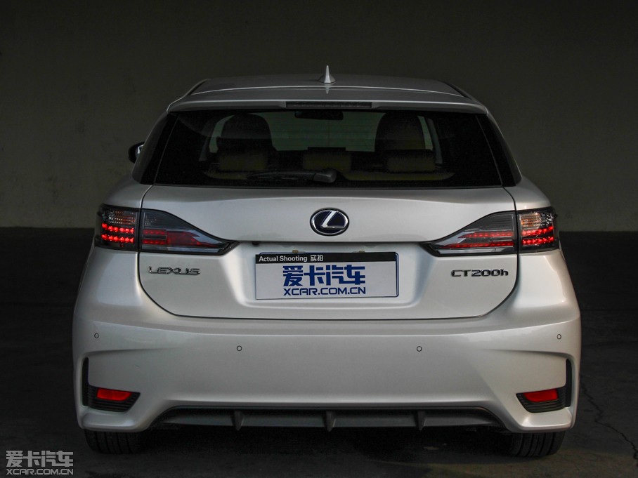 2014׿_˹CT 200h IȰ ɫ