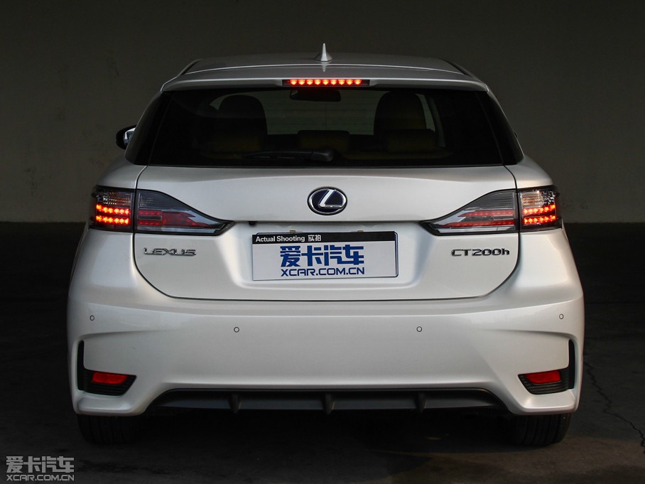 2014׿_˹CT 200h IȰ ɫ