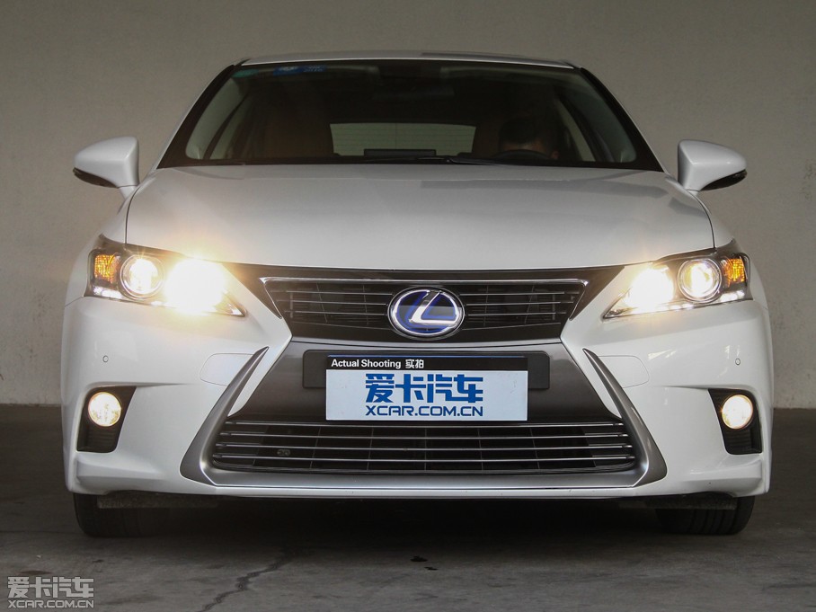 2014׿_˹CT 200h I(lng)Ȱ ɫ