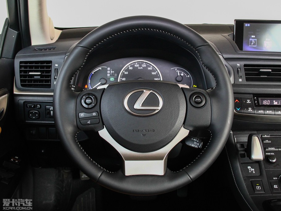 2014���׿��_˹CT 200h �I�Ȱ� ��ɫ