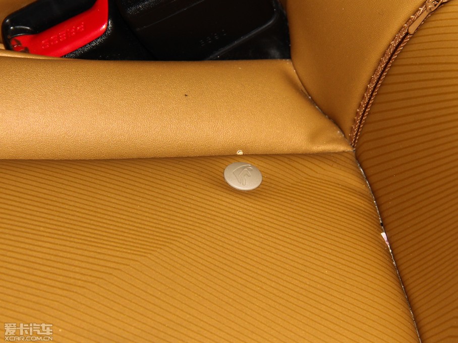 2014׿_˹CT 200h IȰ ɫ