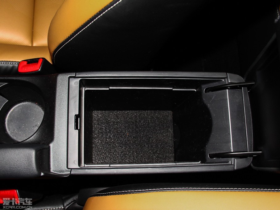 2014׿_˹CT 200h I(lng)Ȱ ɫ