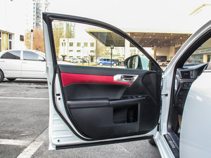 2014200h F-SPORT pɫ {λ܇T