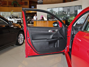 2014200h Ӣ ɫ {λ܇T