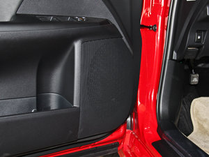 2014200h Ӣ ɫ п؅^(q)