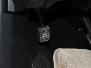 2014200h Ӣ ɫ v܇Ƅ