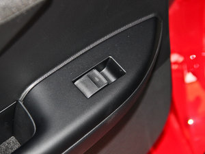 2014200h Ӣ ɫ п؅^(q)