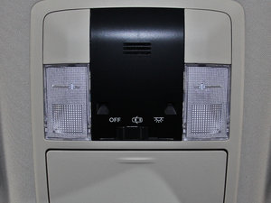 2014200h Ӣ ɫ п؅^(q)