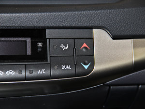 2014200h Ӣ ɫ п؅^