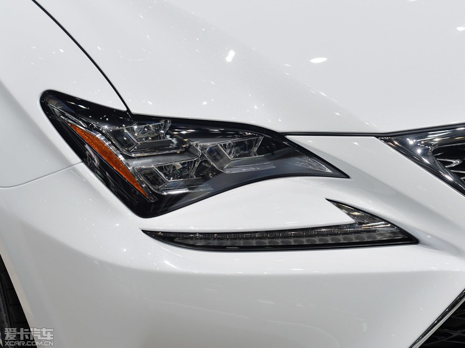 2015���׿��_˹RC F 350 F Sport