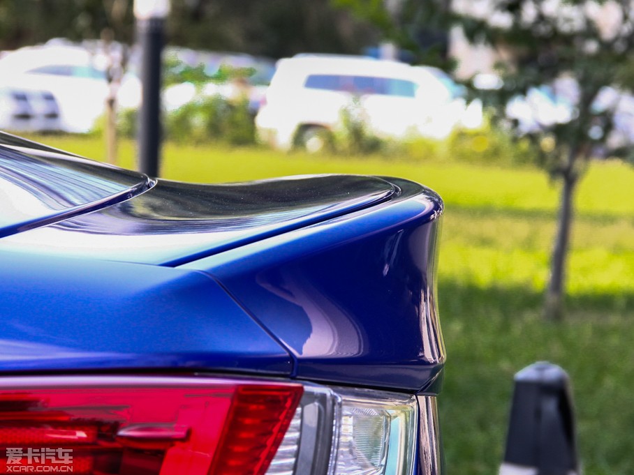 2015׿_˹RC F 5.0L S