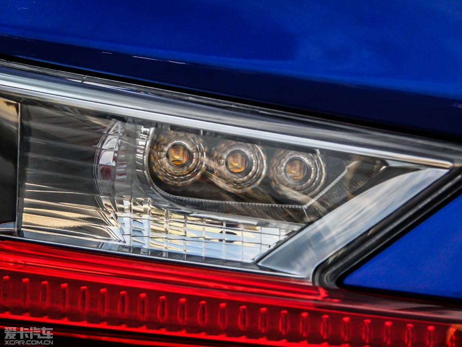 2015׿_˹RC F 5.0L S