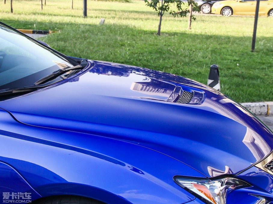 2015���׿��_˹RC F 5.0L �S���