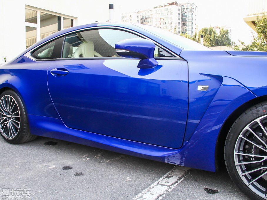 2015���׿��_˹RC F 5.0L �S���