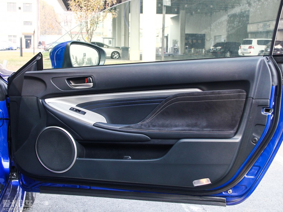 2015���׿��_˹RC F 5.0L �p���