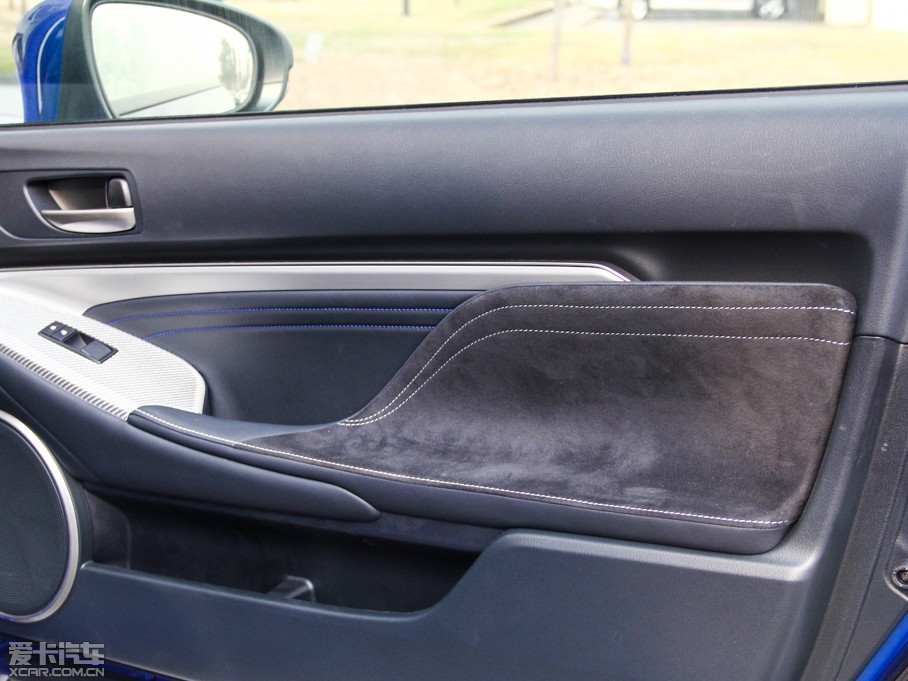 2015���׿��_˹RC F 5.0L �p���