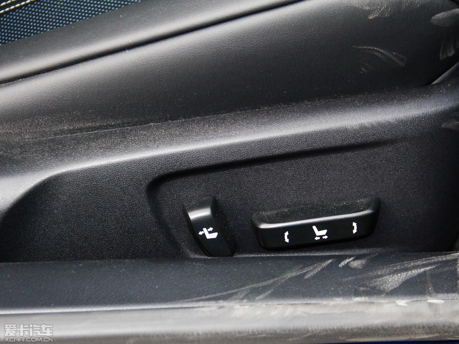 2015���׿��_˹RC F 5.0L �p���