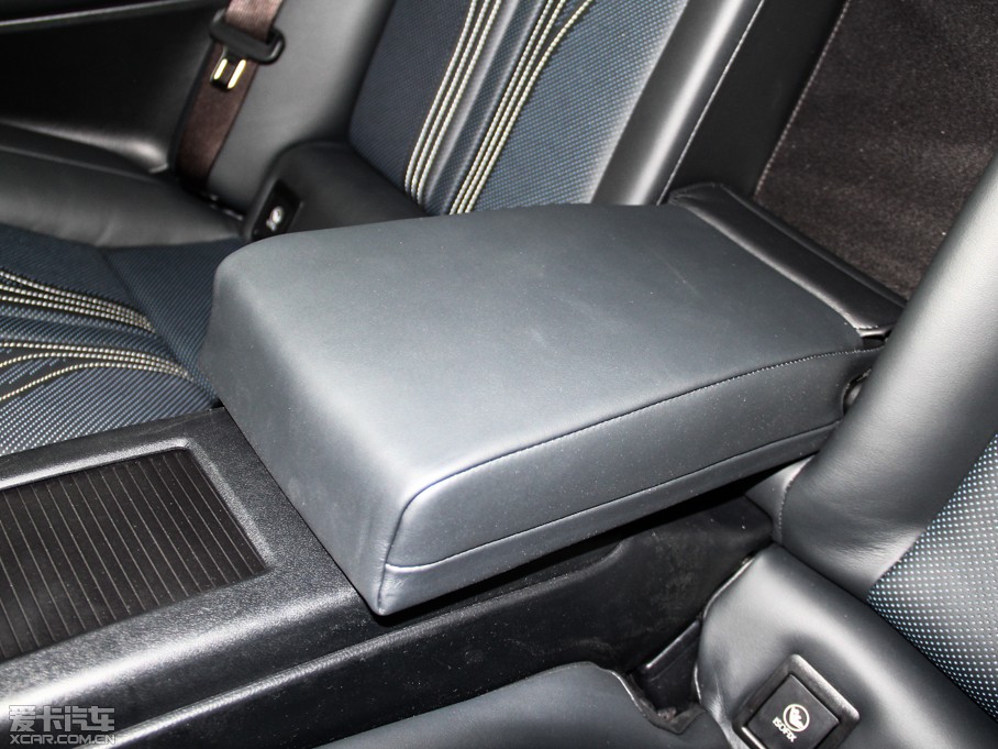 2015���׿��_˹RC F 5.0L �p���