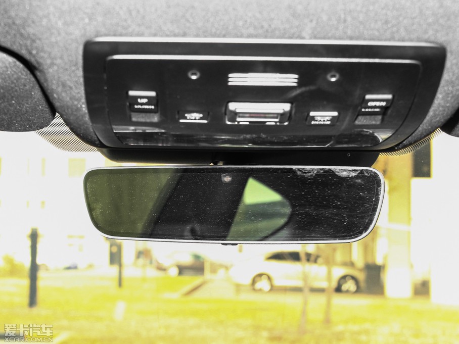 2015���׿��_˹RC F 5.0L �p���