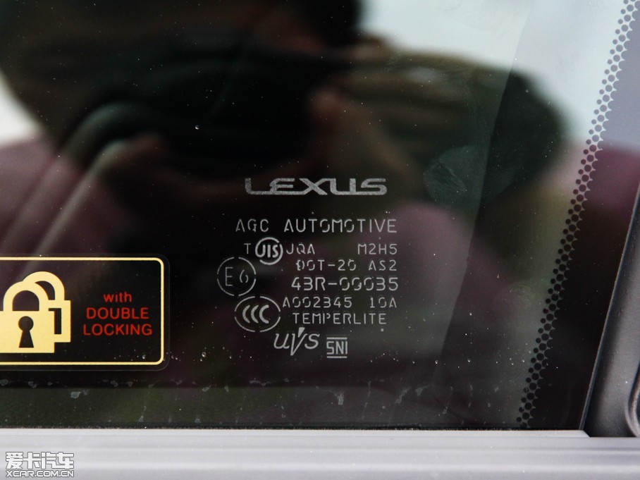 2015���׿��_˹RC F 5.0L �p���