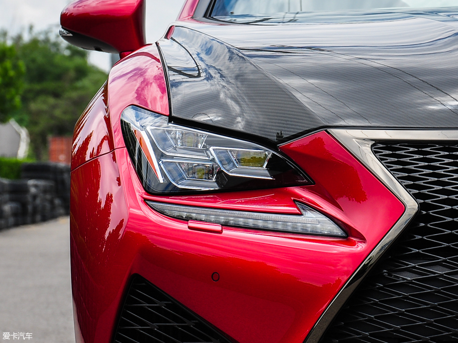 2015���׿��_˹RC F 5.0L ̼�w�S��