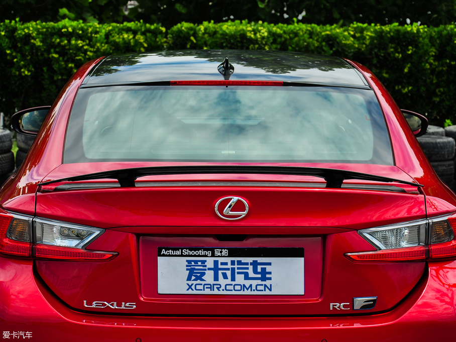 2015���׿��_˹RC F 5.0L ̼�w�S��