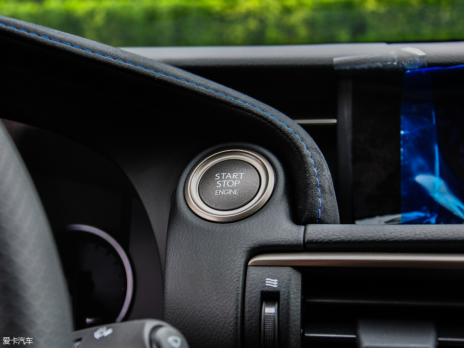 2015׿_˹RC F 5.0L ̼wS