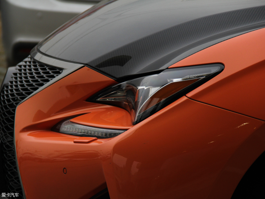 2015׿_˹RC F 5.0L ̼wS