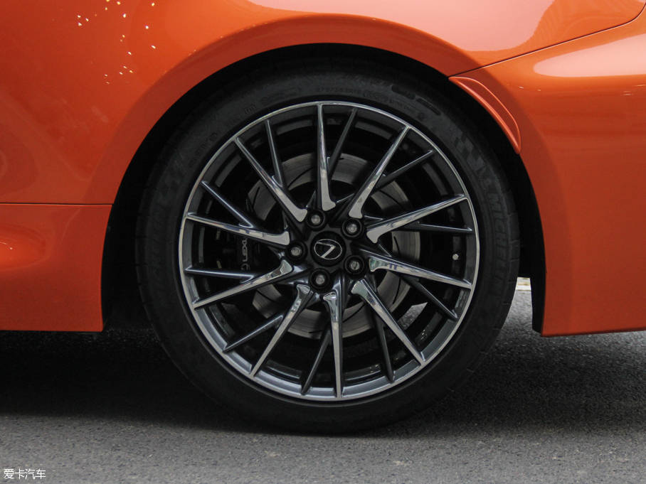 2015���׿��_˹RC F 5.0L ̼�w�S��