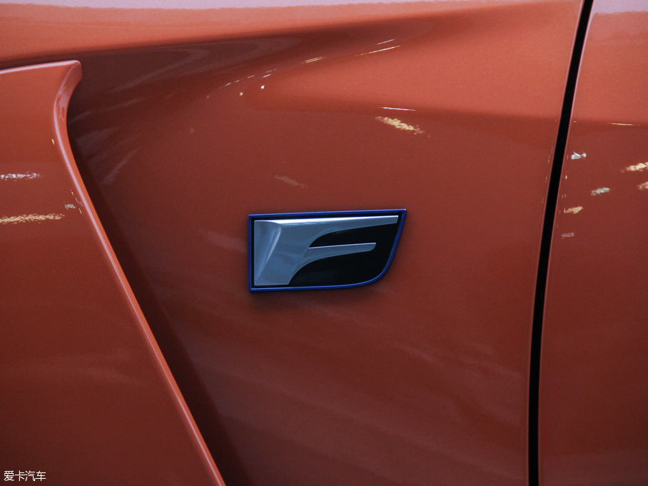 2015׿_˹RC F 5.0L ̼wS