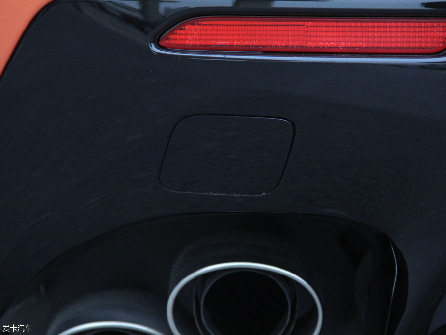 2015׿_˹RC F 5.0L ̼wS