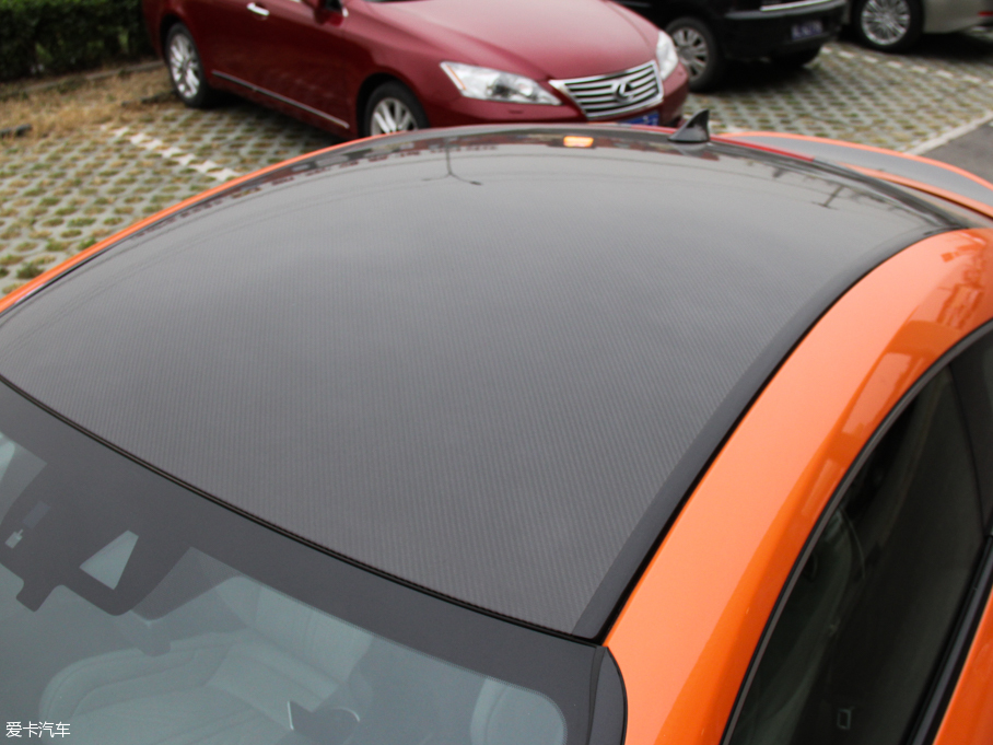 2015׿_˹RC F 5.0L ̼wS