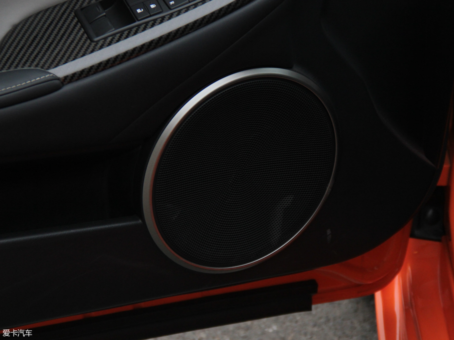 2015׿_˹RC F 5.0L ̼wS