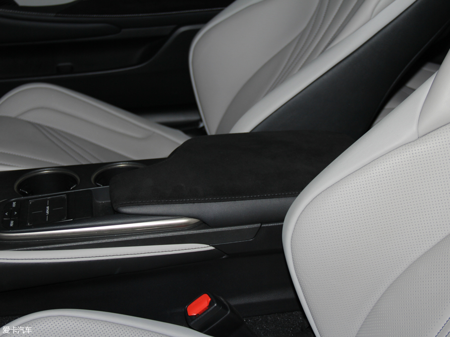 2015׿_˹RC F 5.0L ̼wS