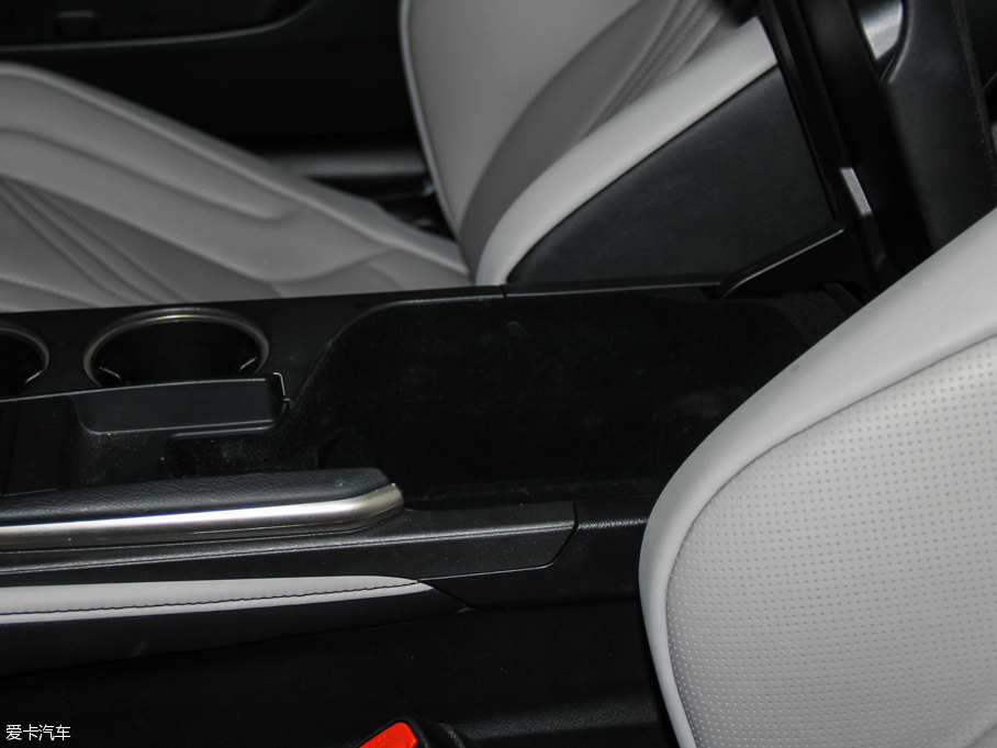 2015׿_˹RC F 5.0L ̼wS