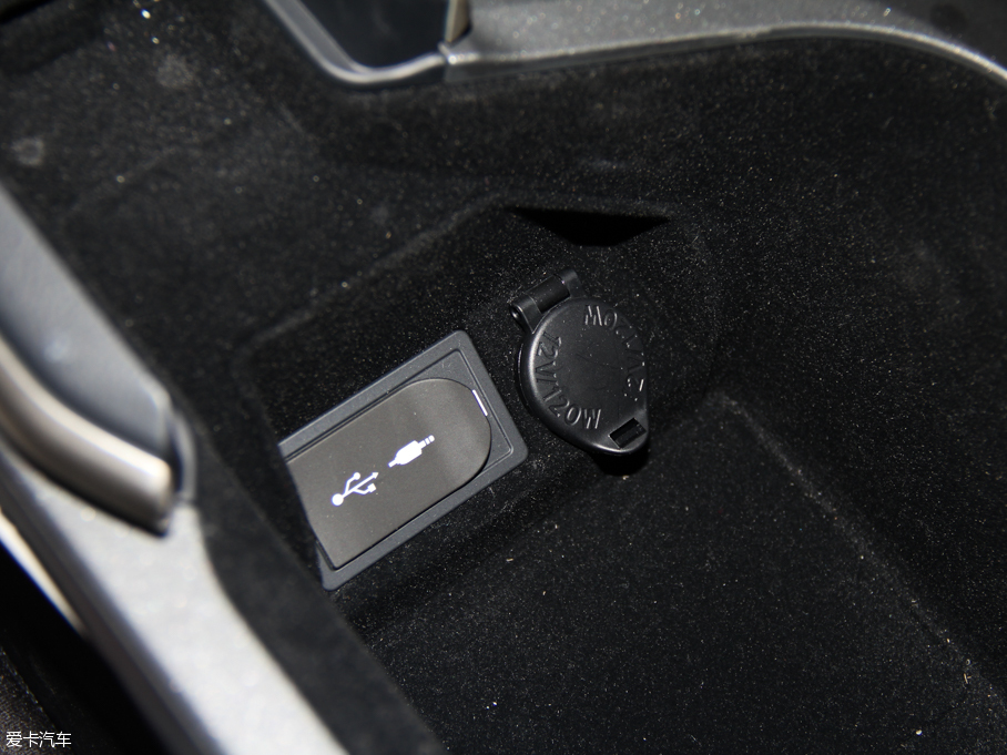 2015׿_˹RC F 5.0L ̼wS