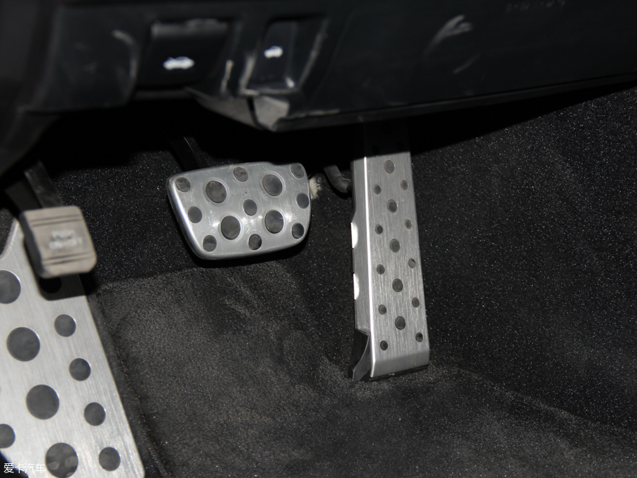 2015׿_˹RC F 5.0L ̼wS