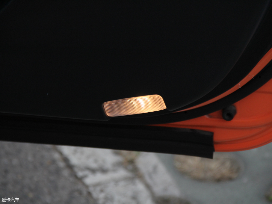 2015׿_˹RC F 5.0L ̼wS