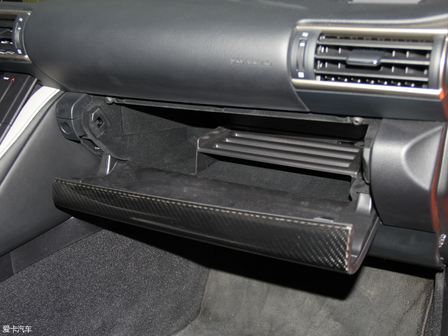 2015׿_˹RC F 5.0L ̼wS