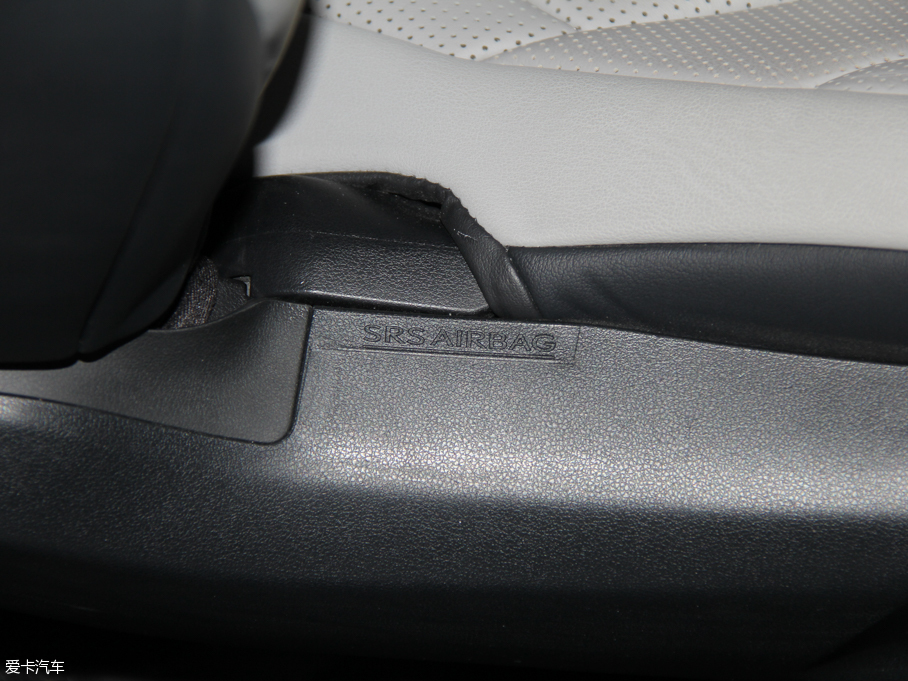 2015׿_˹RC F 5.0L ̼wS