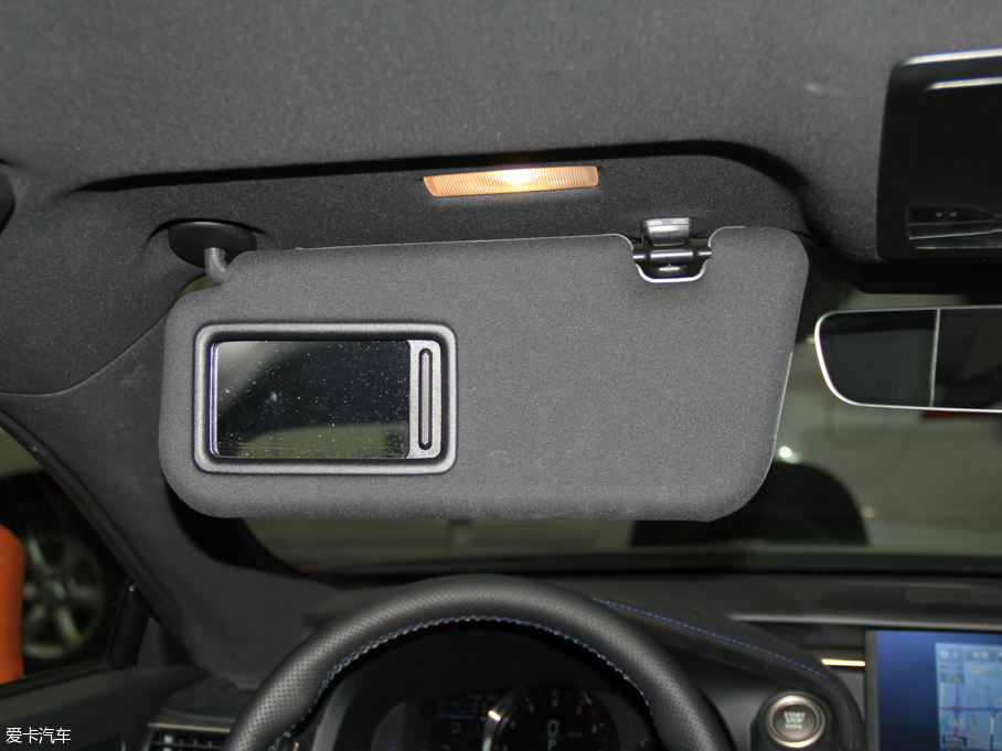 2015׿_˹RC F 5.0L ̼wS